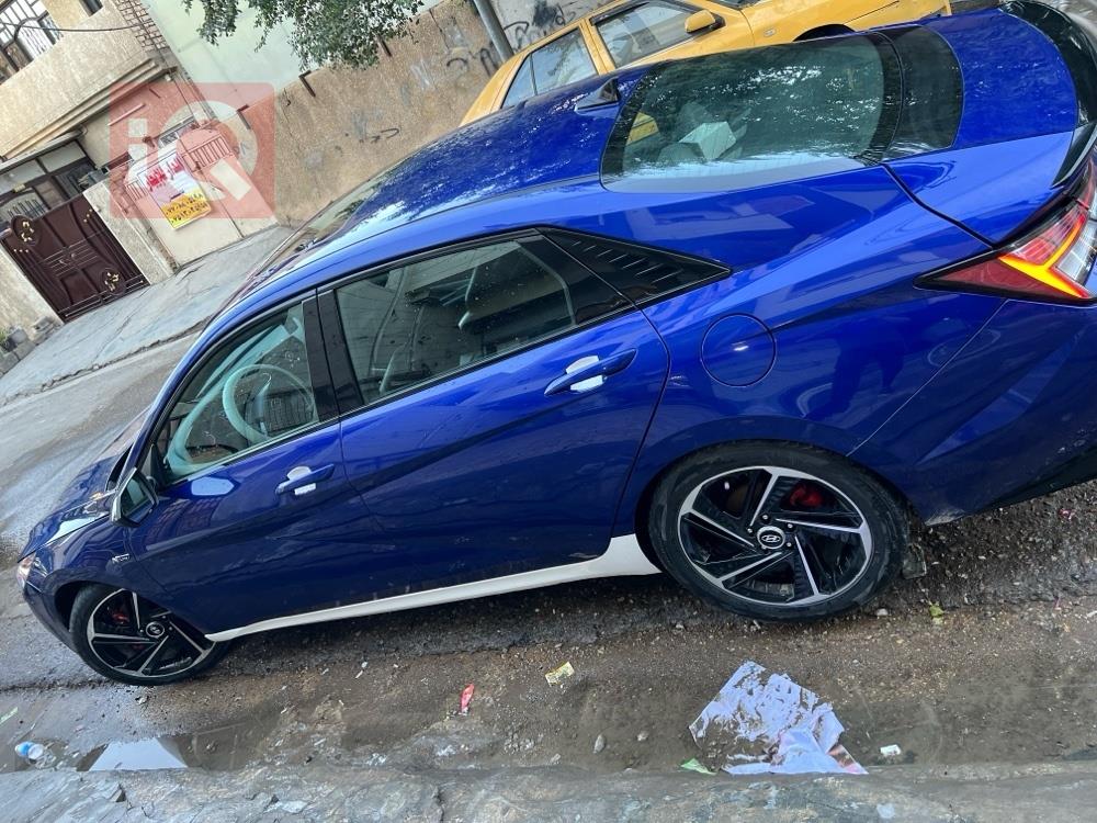 هیوندای ئەلەنترا